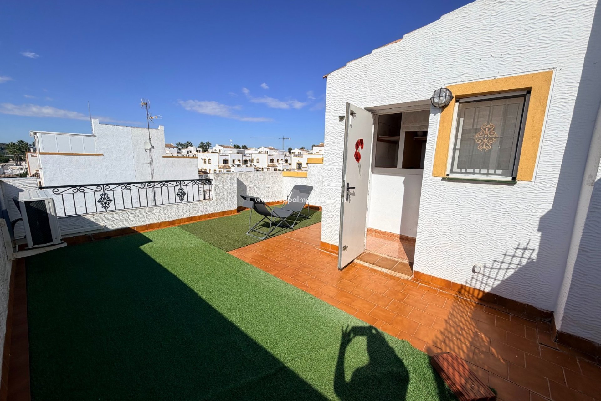 Reventa - Casa Adosada -
Orihuela - Inland