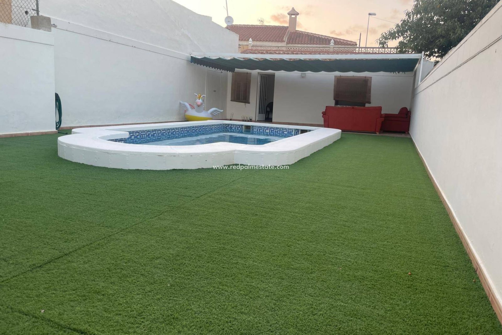 Reventa - Casa Adosada -
Pilar de la Horadada - Zona Pueblo