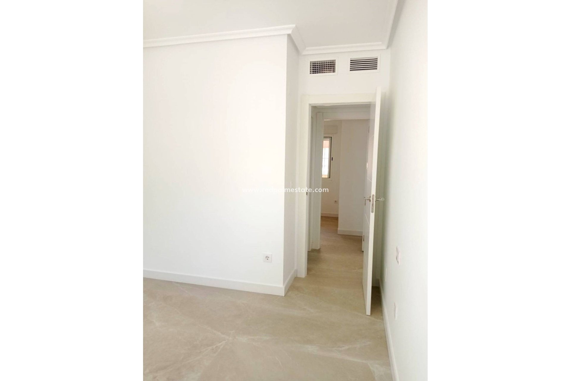 Reventa - Casa Adosada -
Pilar de la Horadada