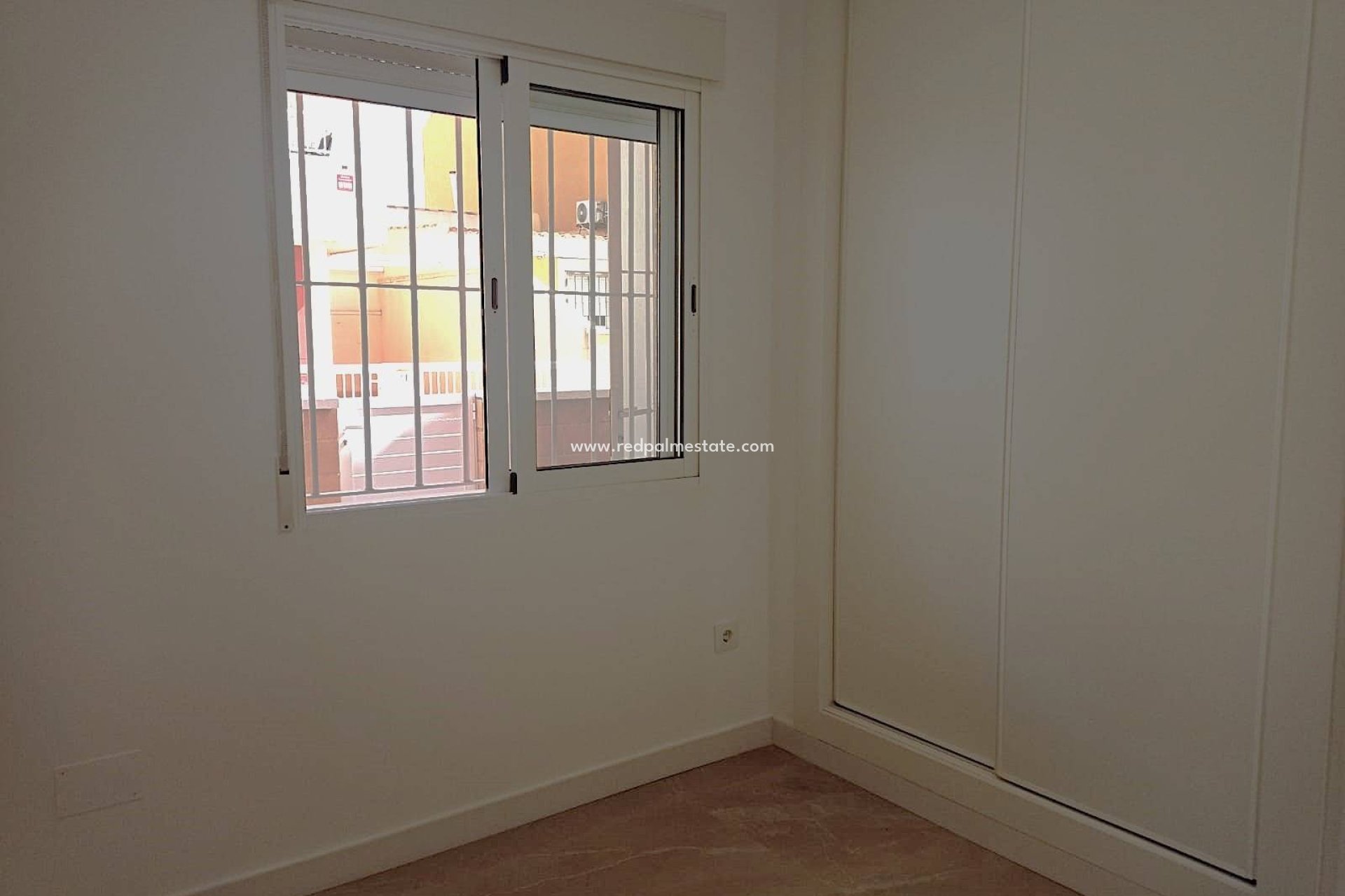 Reventa - Casa Adosada -
Pilar de la Horadada