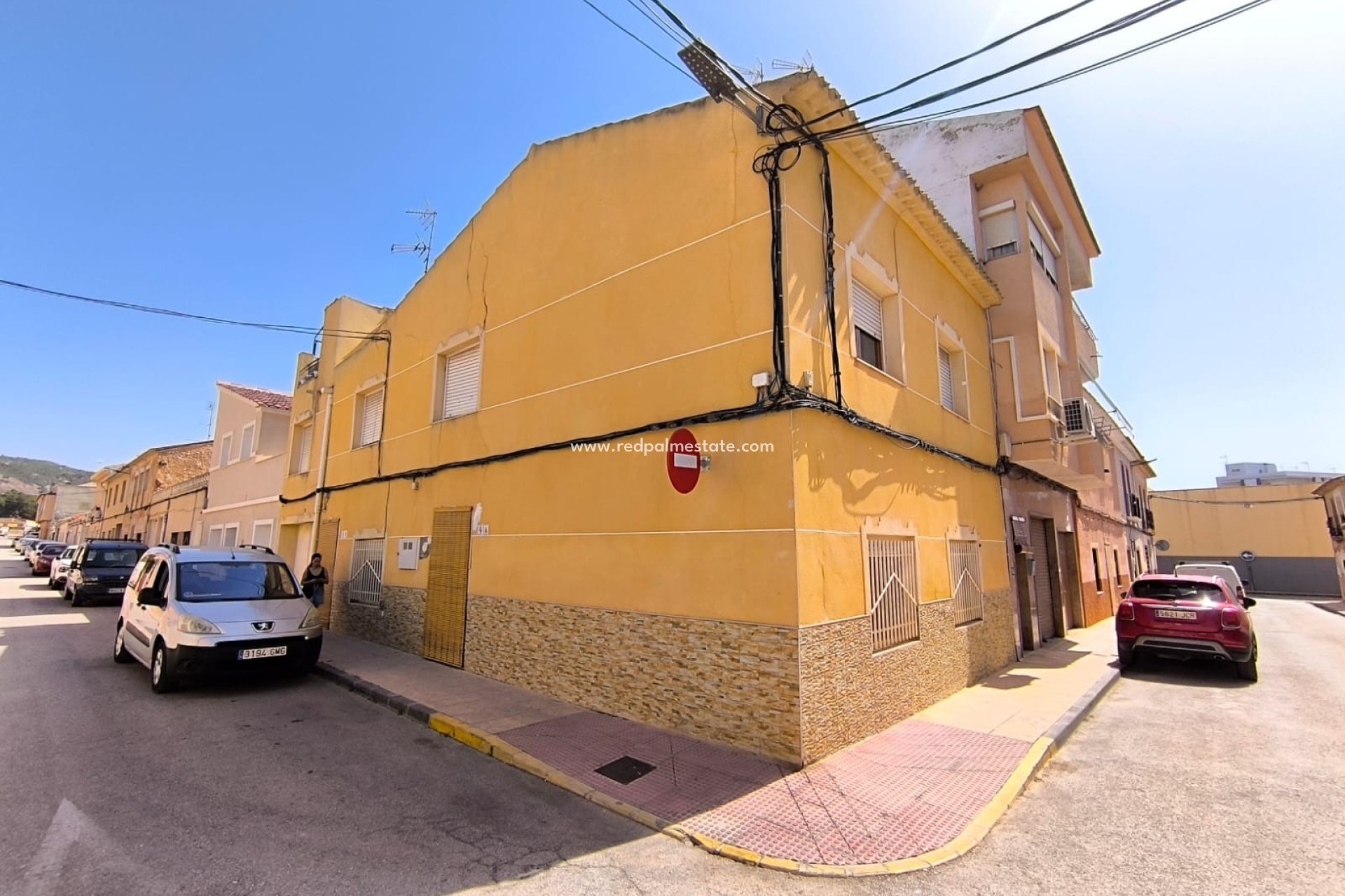 Reventa - Casa Adosada -
Pinoso - Inland