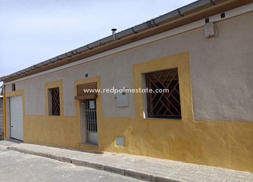 Reventa - Casa Adosada -
Pinoso - Inland