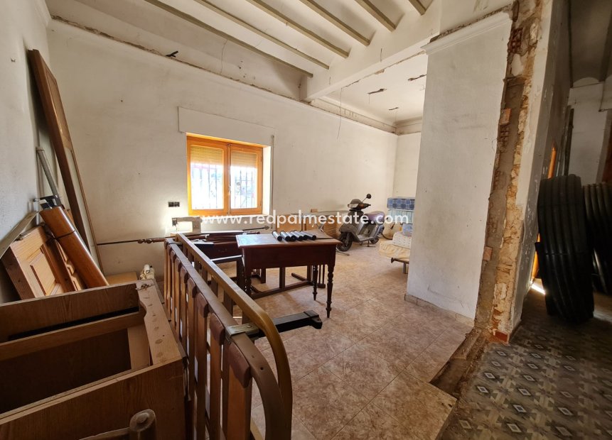 Reventa - Casa Adosada -
Pinoso - Inland
