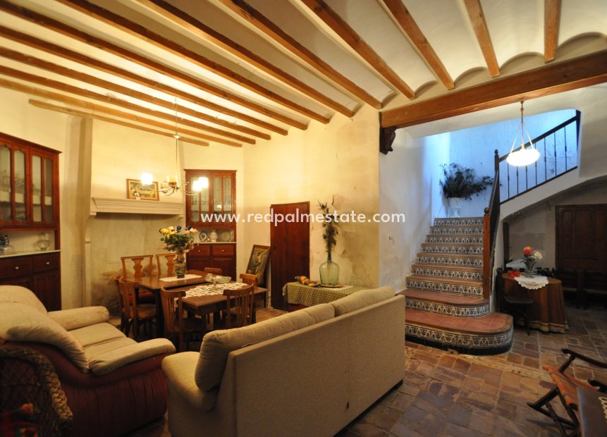 Reventa - Casa Adosada -
Pinoso - Inland