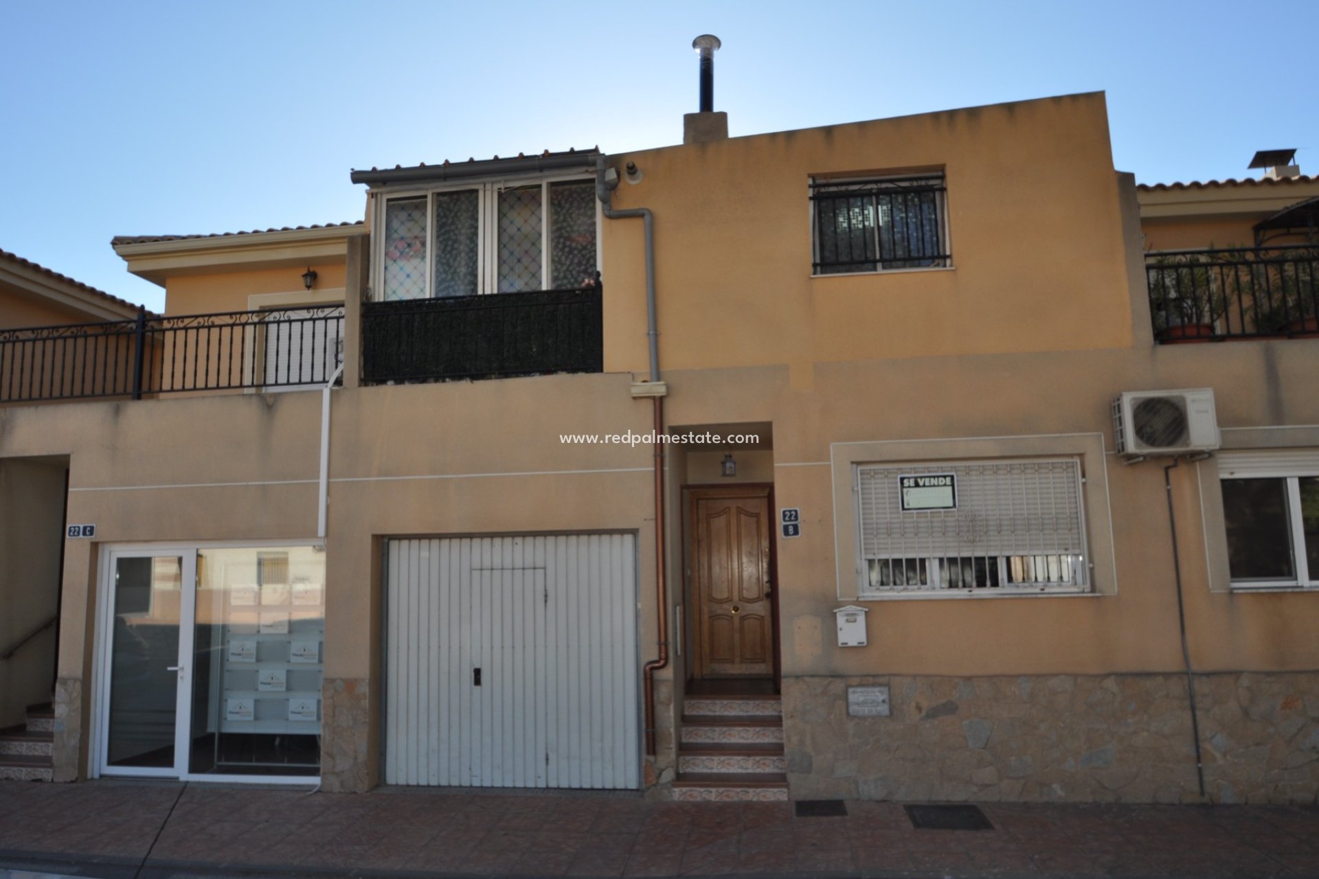 Reventa - Casa Adosada -
Pinoso - Inland