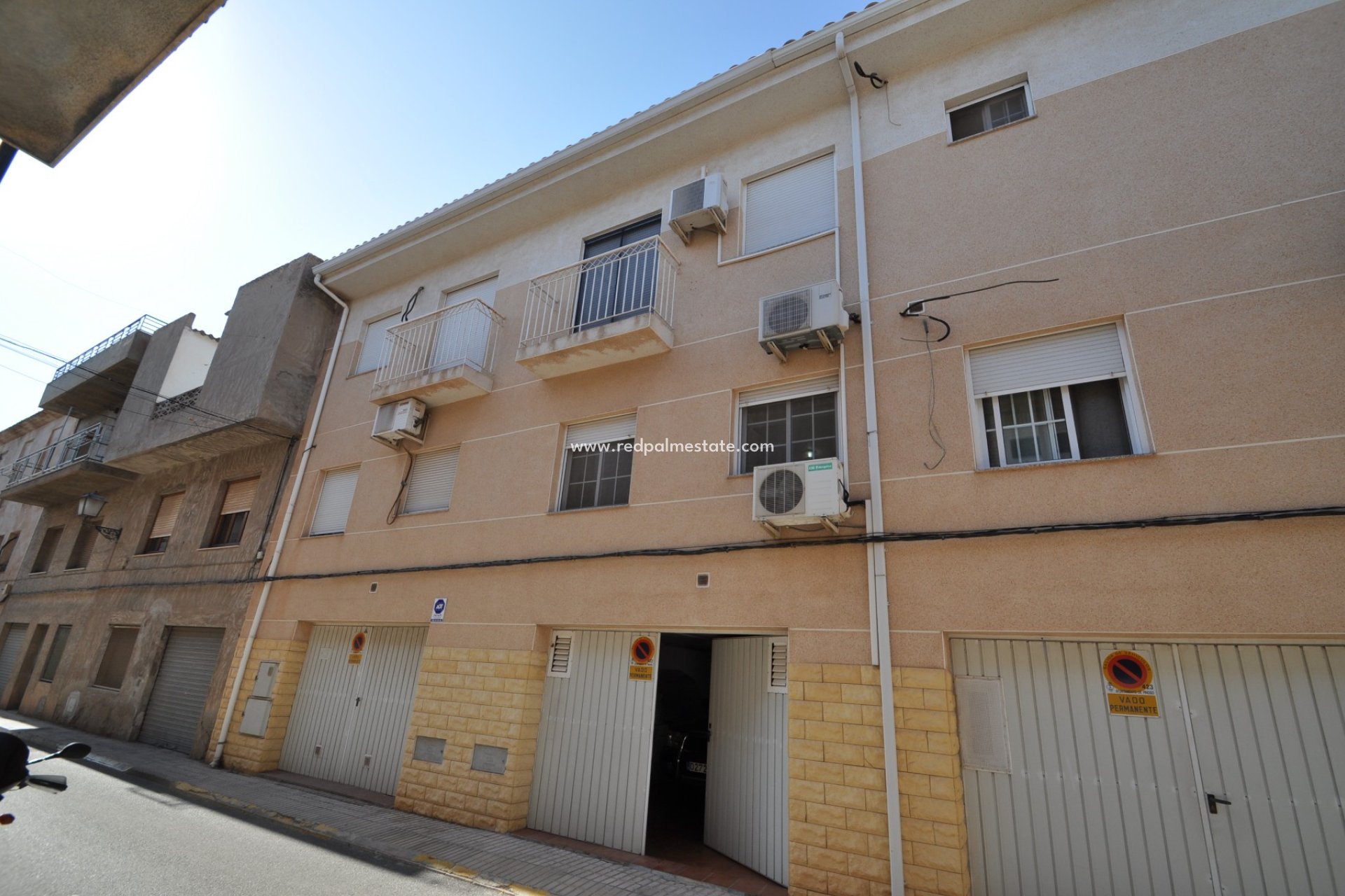 Reventa - Casa Adosada -
Pinoso - Inland