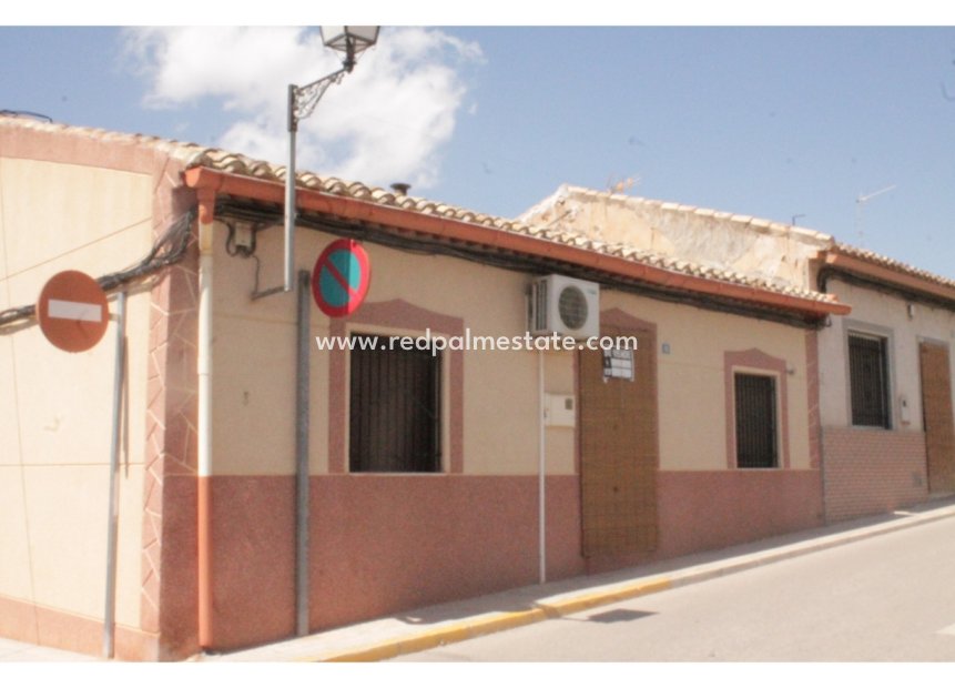 Reventa - Casa Adosada -
Pinoso - Inland