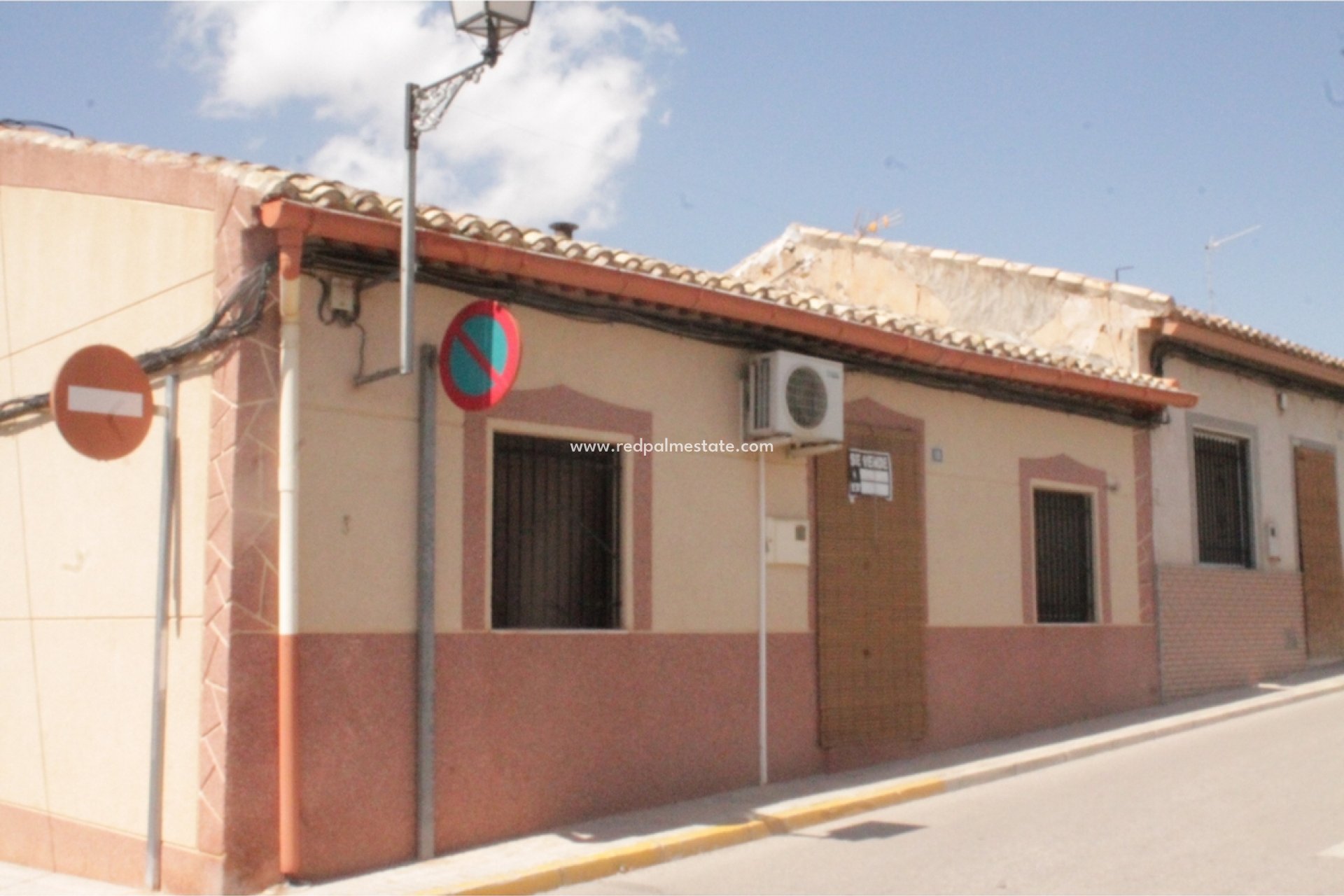 Reventa - Casa Adosada -
Pinoso - Inland