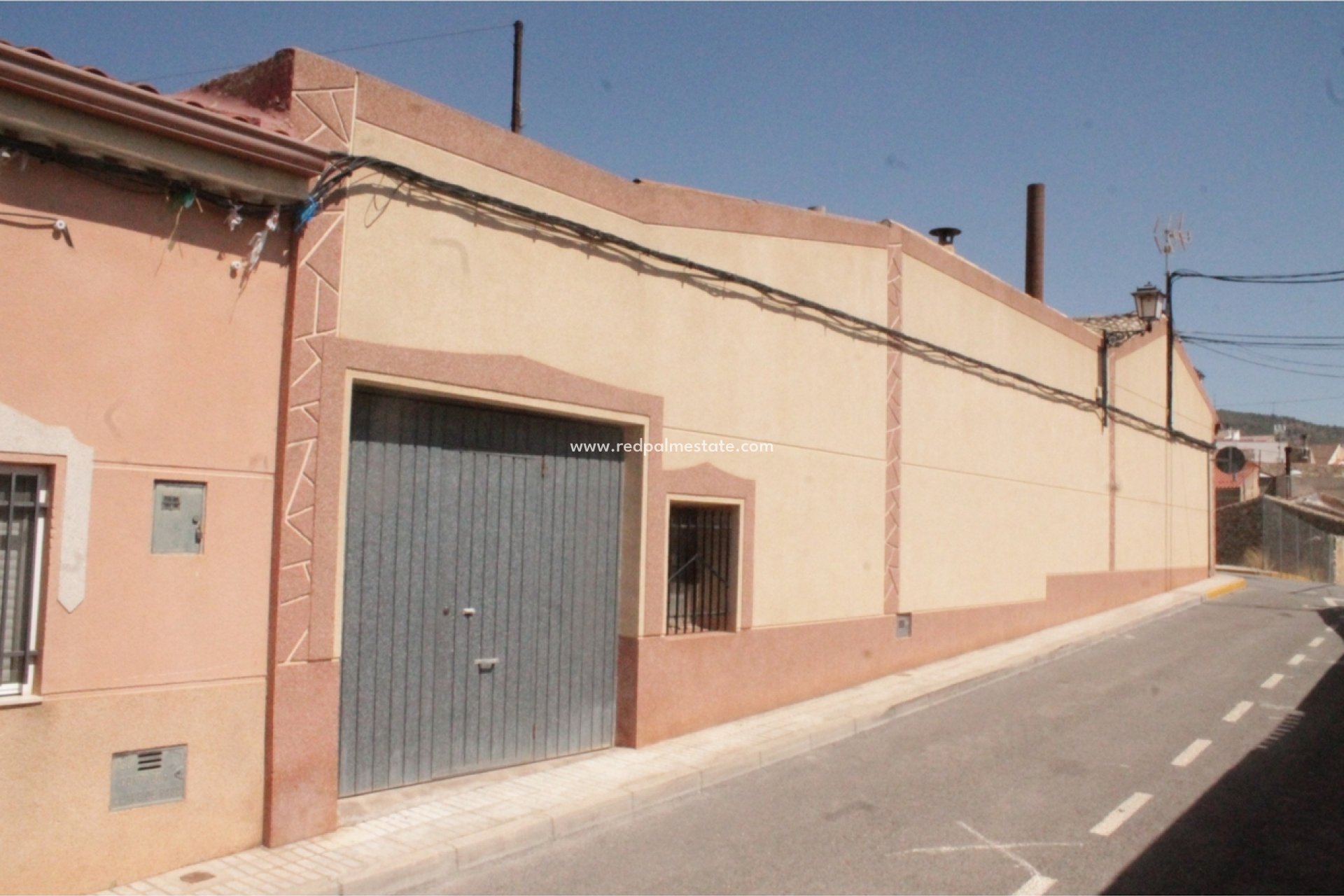 Reventa - Casa Adosada -
Pinoso - Inland