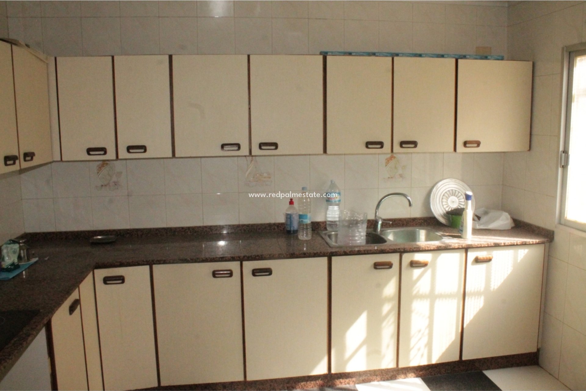 Reventa - Casa Adosada -
Pinoso - Inland