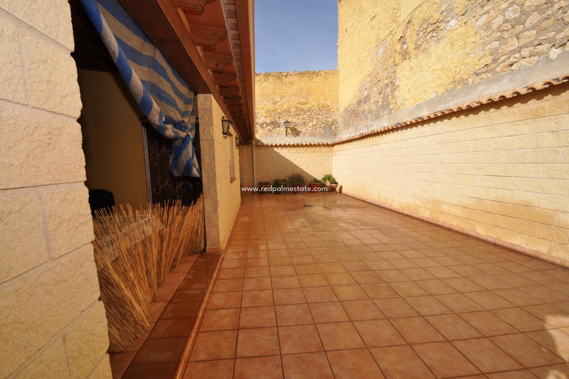 Reventa - Casa Adosada -
Pinoso - Inland