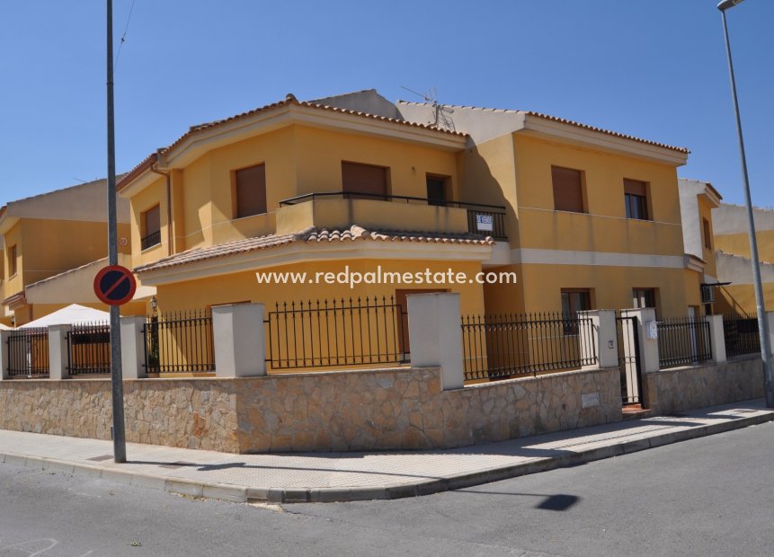 Reventa - Casa Adosada -
Pinoso - Inland