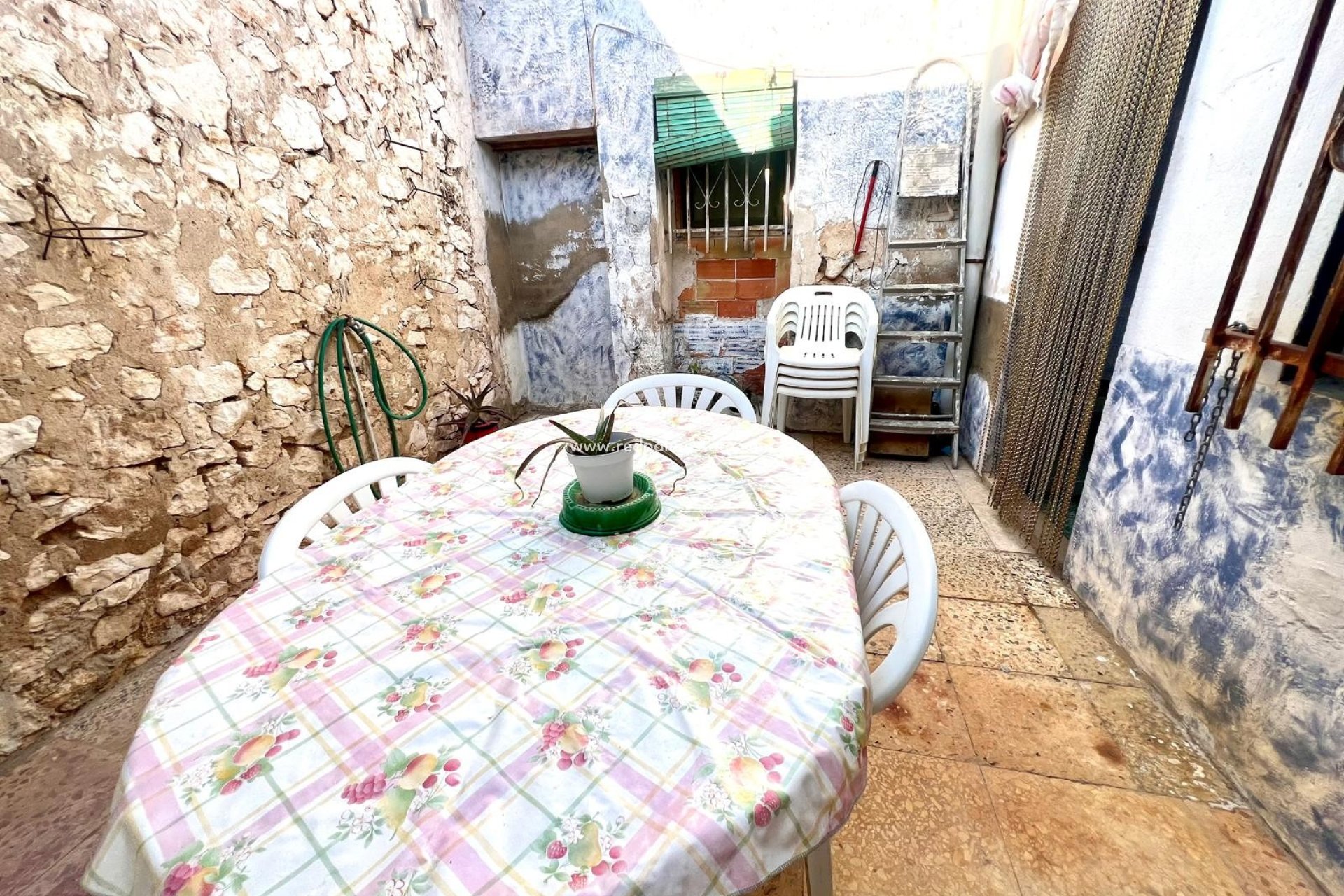 Reventa - Casa Adosada -
Pinoso - Inland