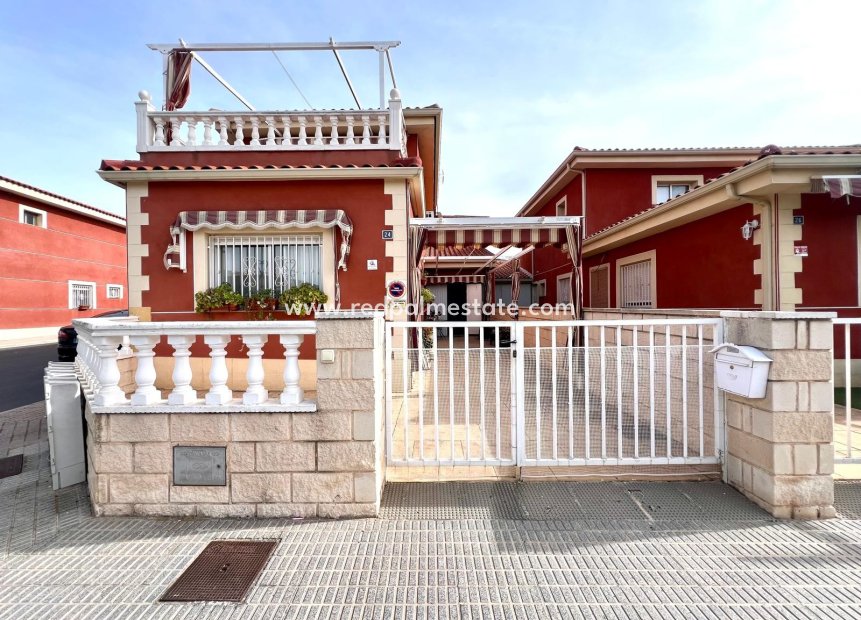 Reventa - Casa Adosada -
Pinoso - Inland