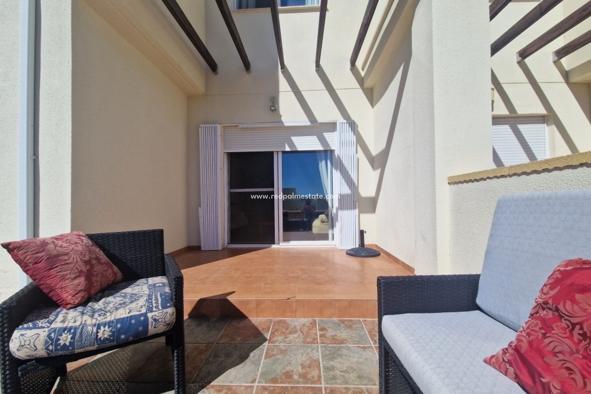 Reventa - Casa Adosada -
Relleu - Inland