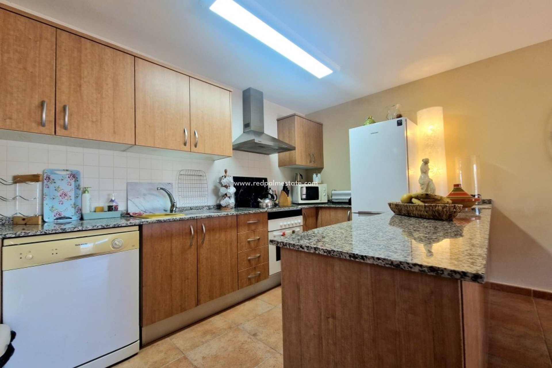 Reventa - Casa Adosada -
Relleu - Inland