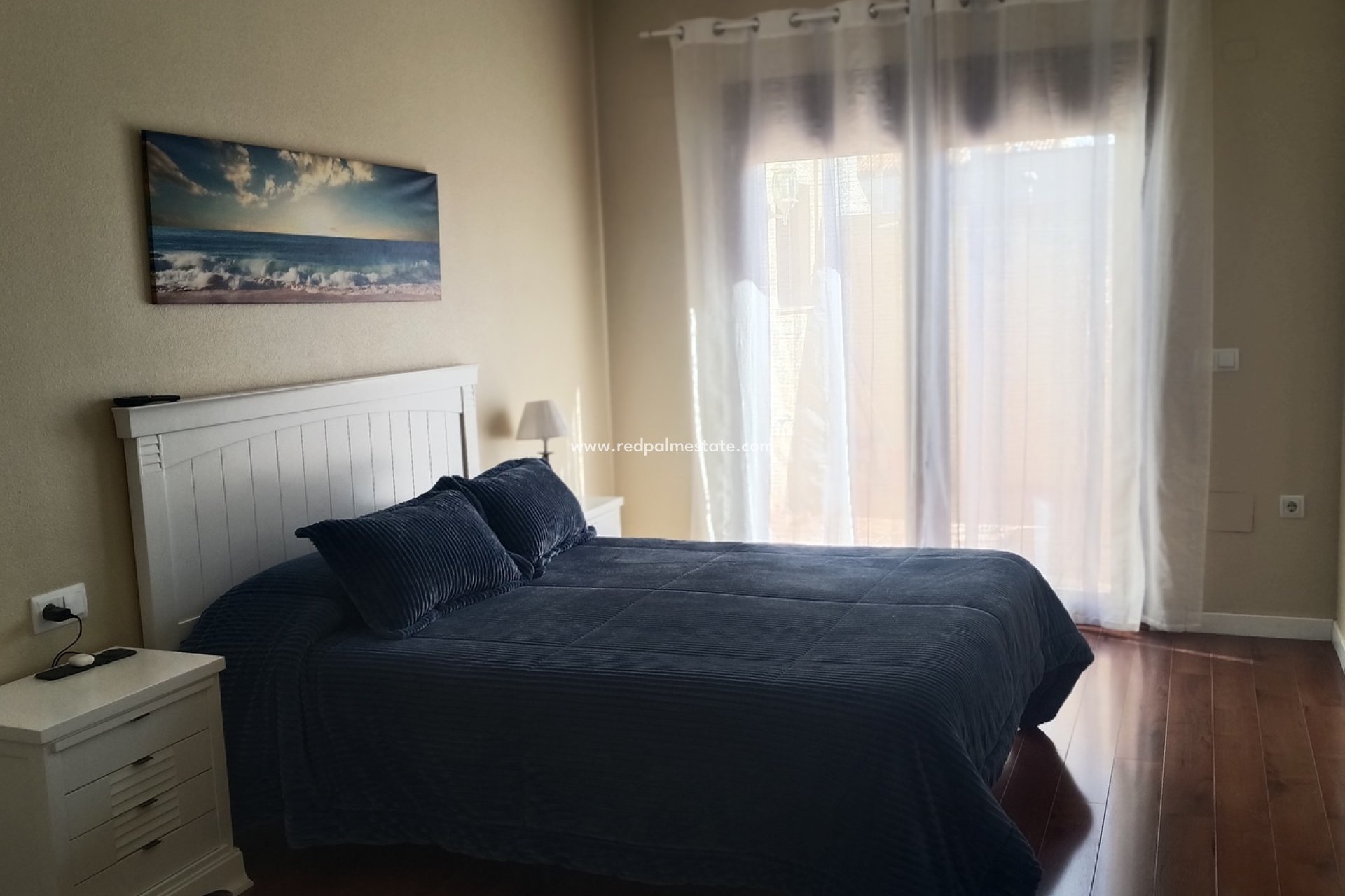 Reventa - Casa Adosada -
ROLDAN - Inland