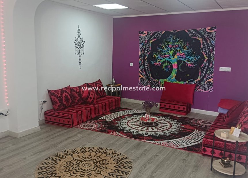 Reventa - Casa Adosada -
Salinas - Inland