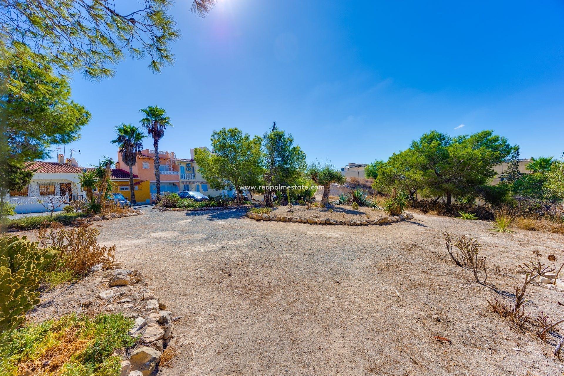 Reventa - Casa Adosada -
San Fulgencio - La Marina