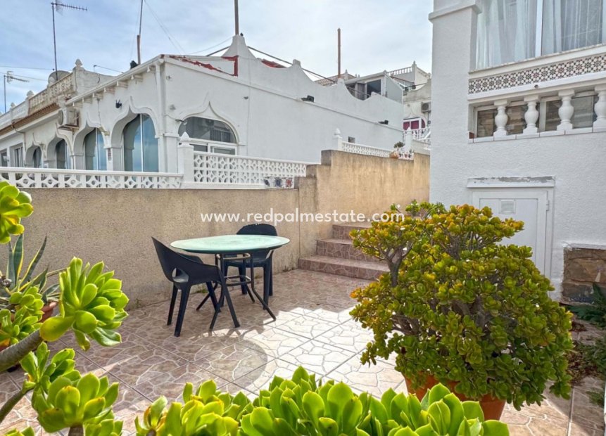 Reventa - Casa Adosada -
San Miguel de Salinas - Inland