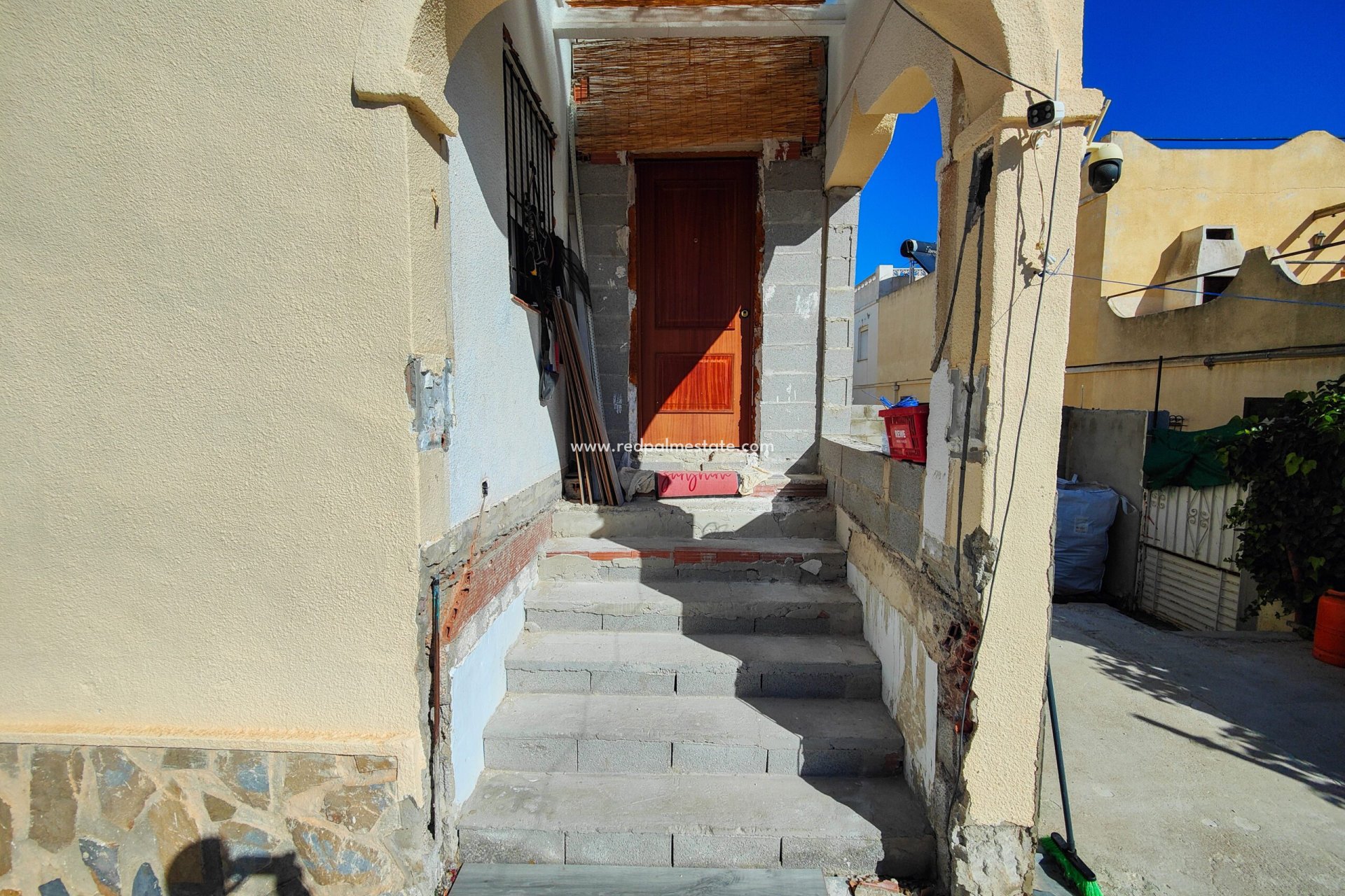 Reventa - Casa Adosada -
San Miguel de Salinas - Inland