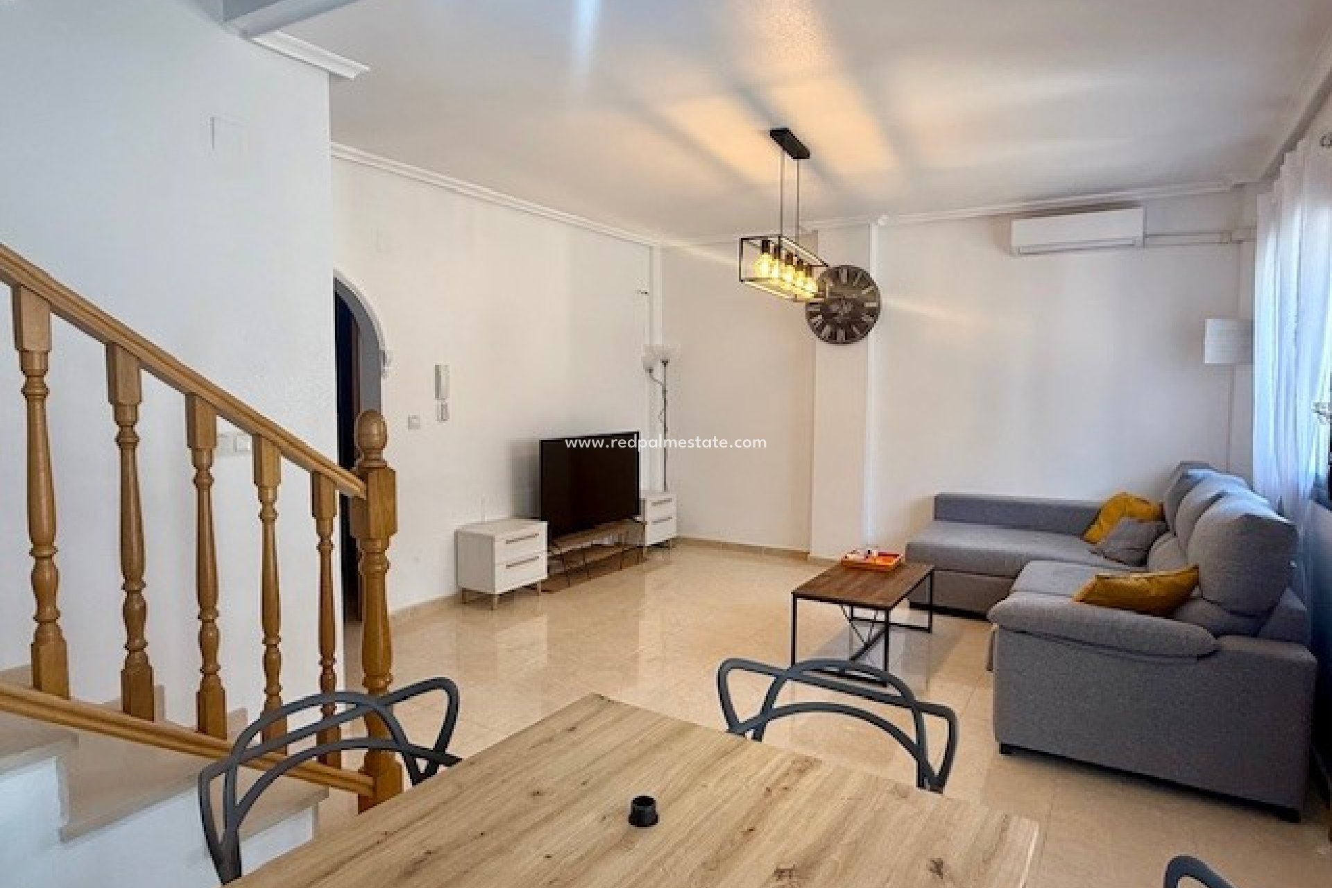 Reventa - Casa Adosada -
San Miguel de Salinas - Inland