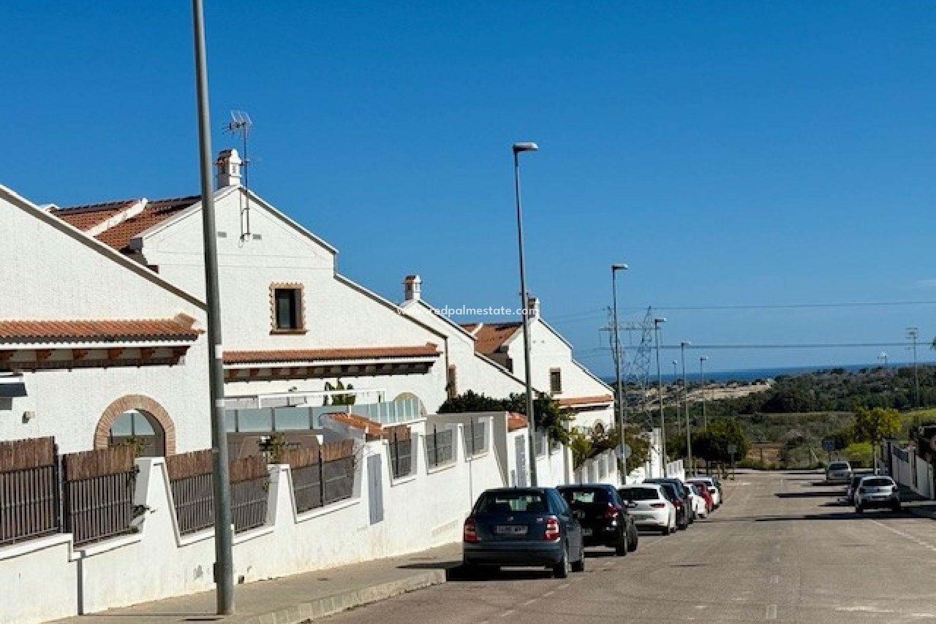Reventa - Casa Adosada -
San Miguel de Salinas - Inland
