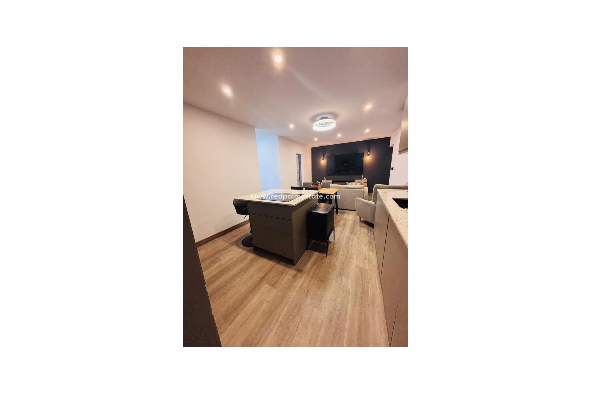 Reventa - Casa Adosada -
San Miguel de Salinas - Inland