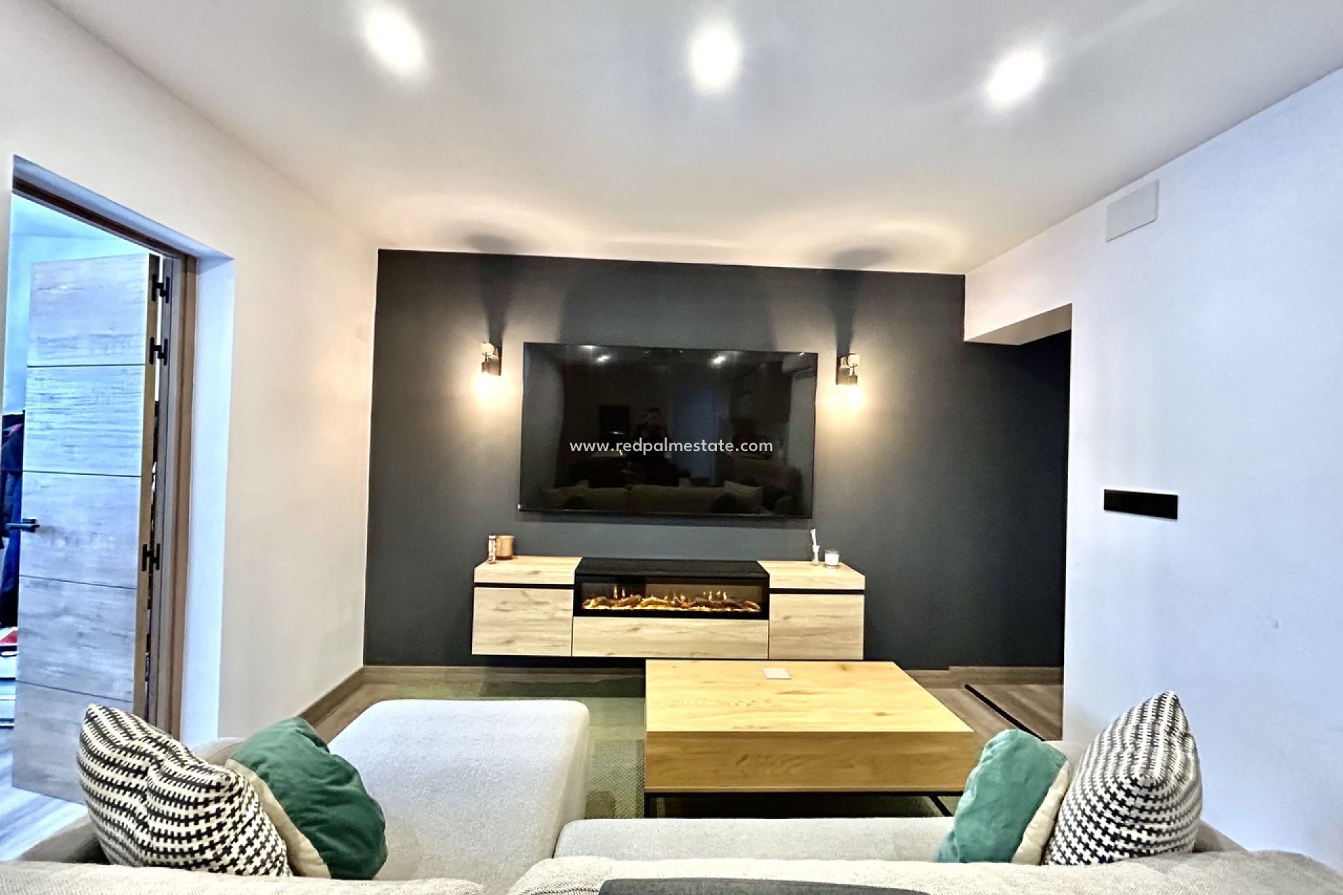 Reventa - Casa Adosada -
San Miguel de Salinas - Inland