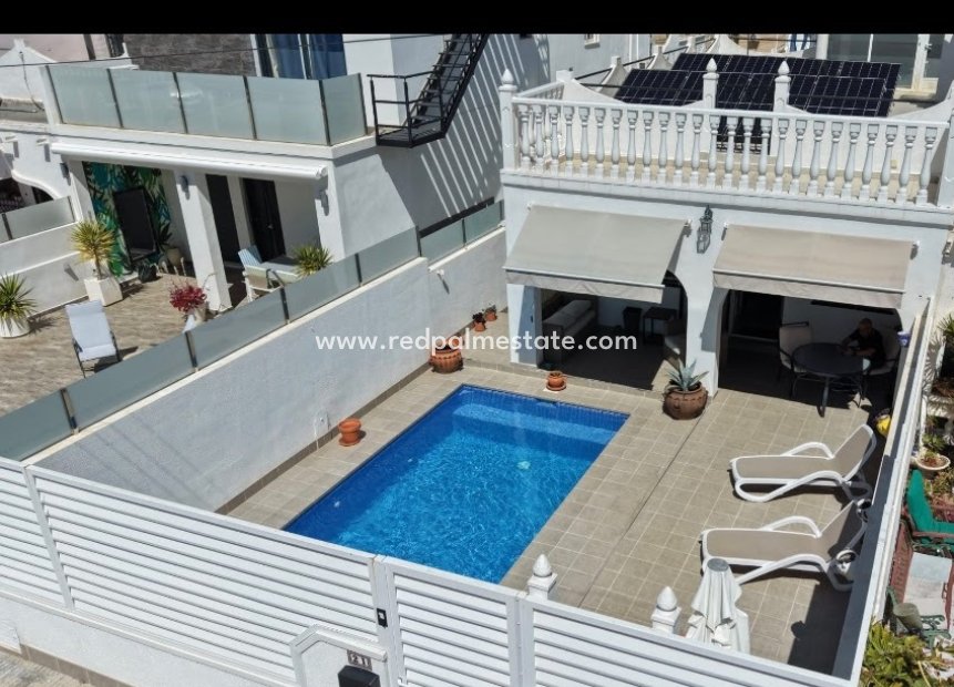 Reventa - Casa Adosada -
San Miguel de Salinas - Inland