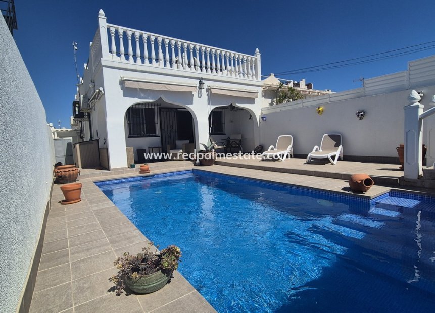 Reventa - Casa Adosada -
San Miguel de Salinas - Inland
