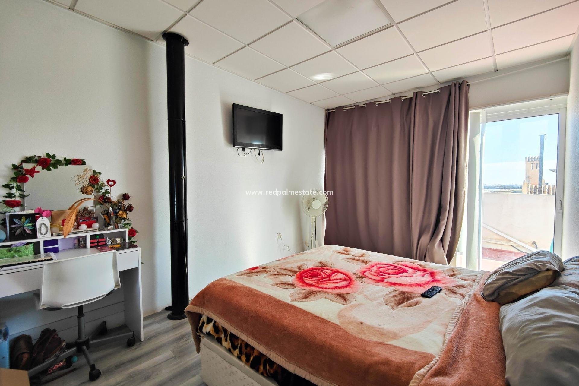 Reventa - Casa Adosada -
San Miguel de Salinas - Pueblo 9