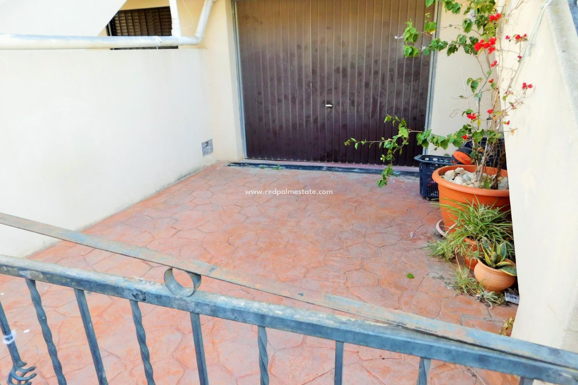 Reventa - Casa Adosada -
San Miguel de Salinas