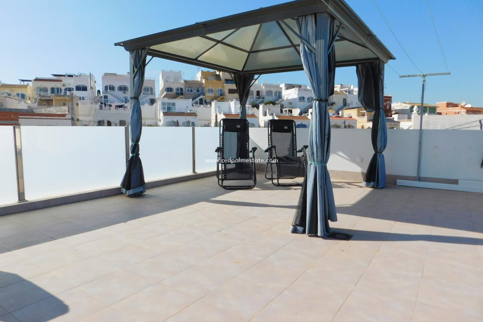 Reventa - Casa Adosada -
San Miguel de Salinas
