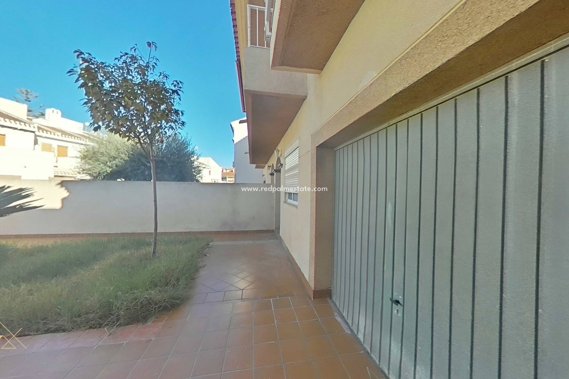 Reventa - Casa Adosada -
San Pedro del Pinatar - Lo pagan