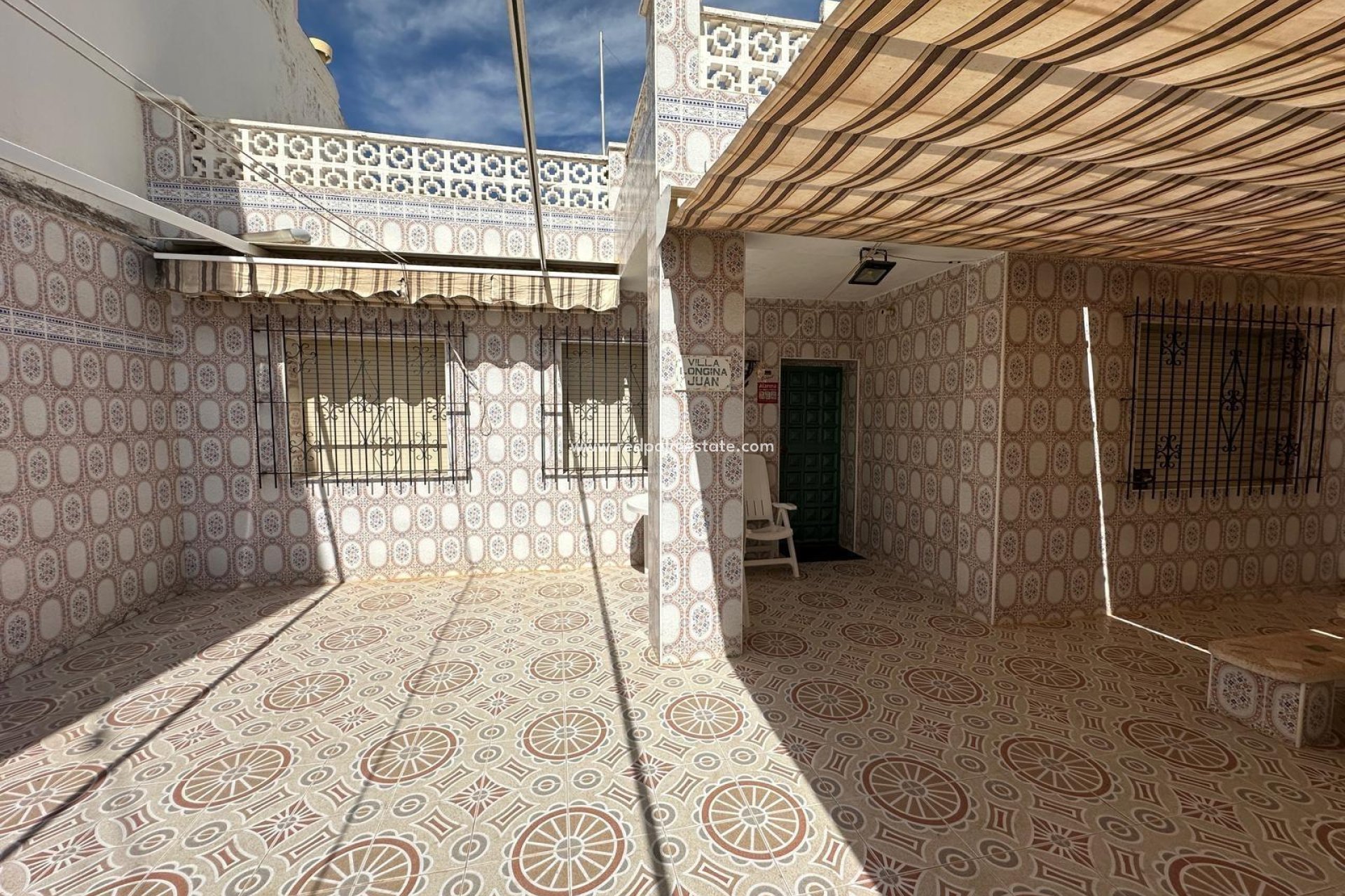 Reventa - Casa Adosada -
San Pedro del Pinatar - Lo pagan