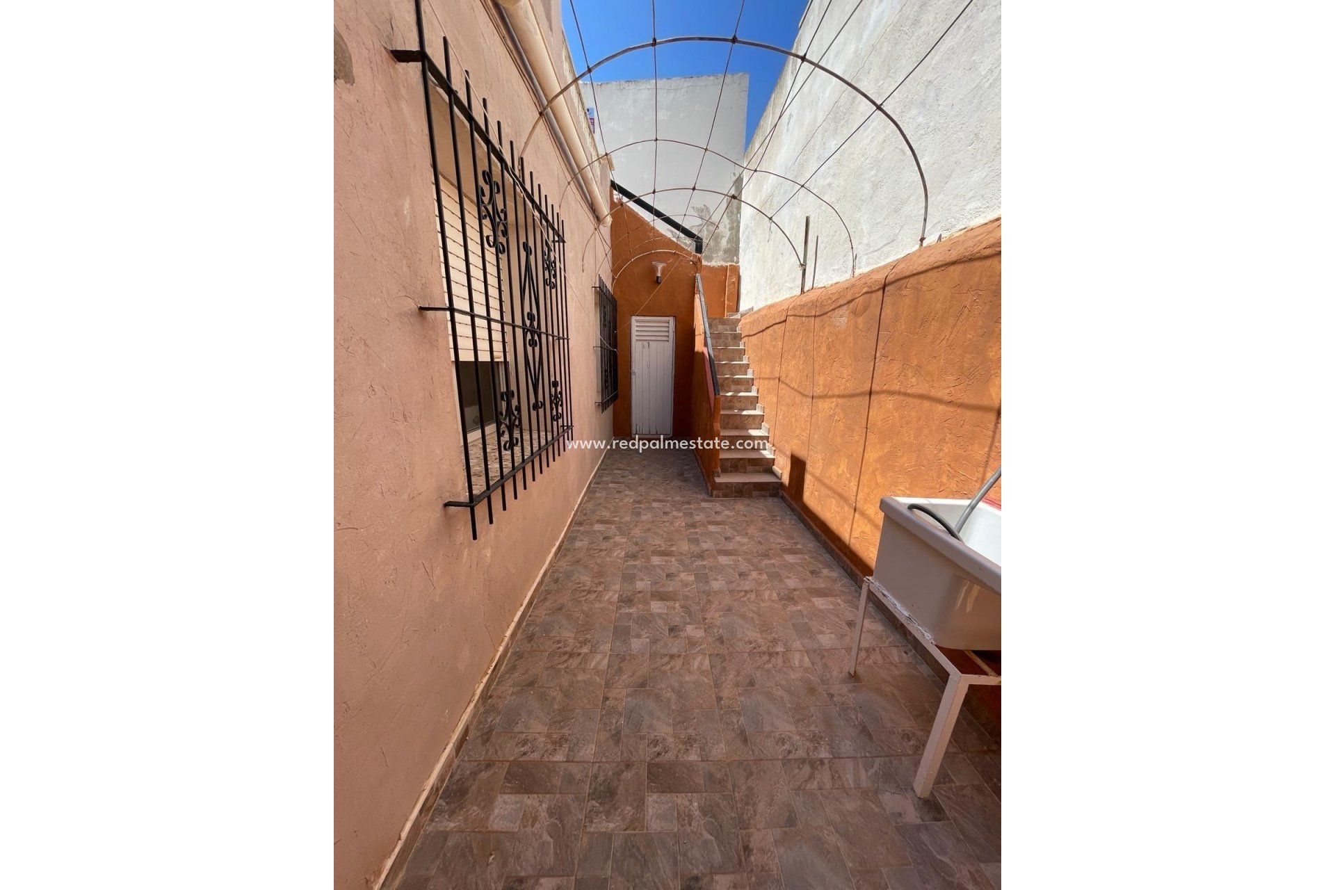 Reventa - Casa Adosada -
San Pedro del Pinatar - Lo pagan