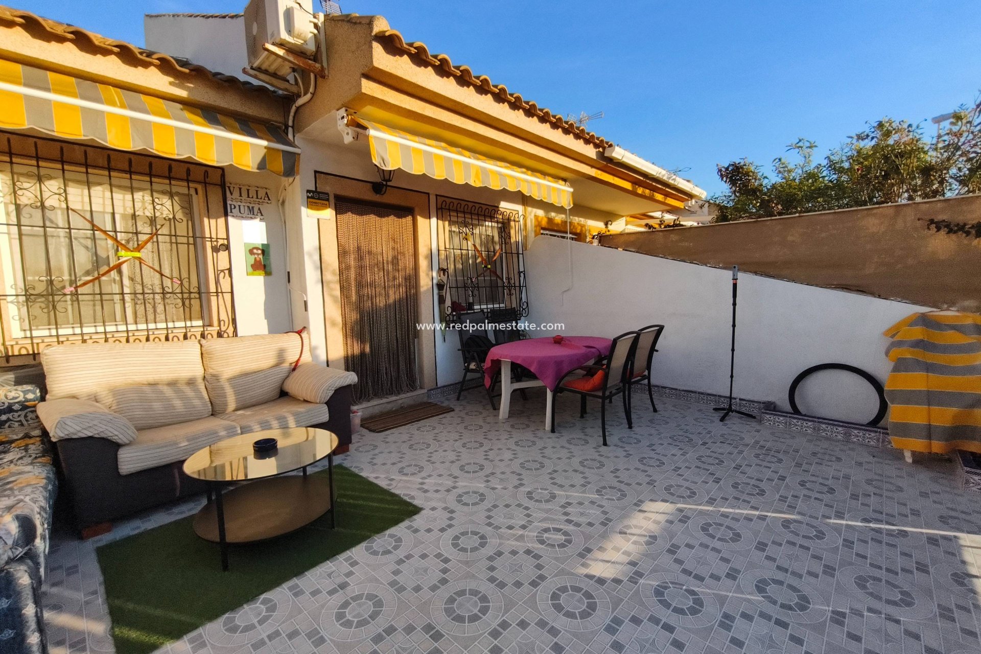 Reventa - Casa Adosada -
San Pedro del Pinatar - Lo pagan