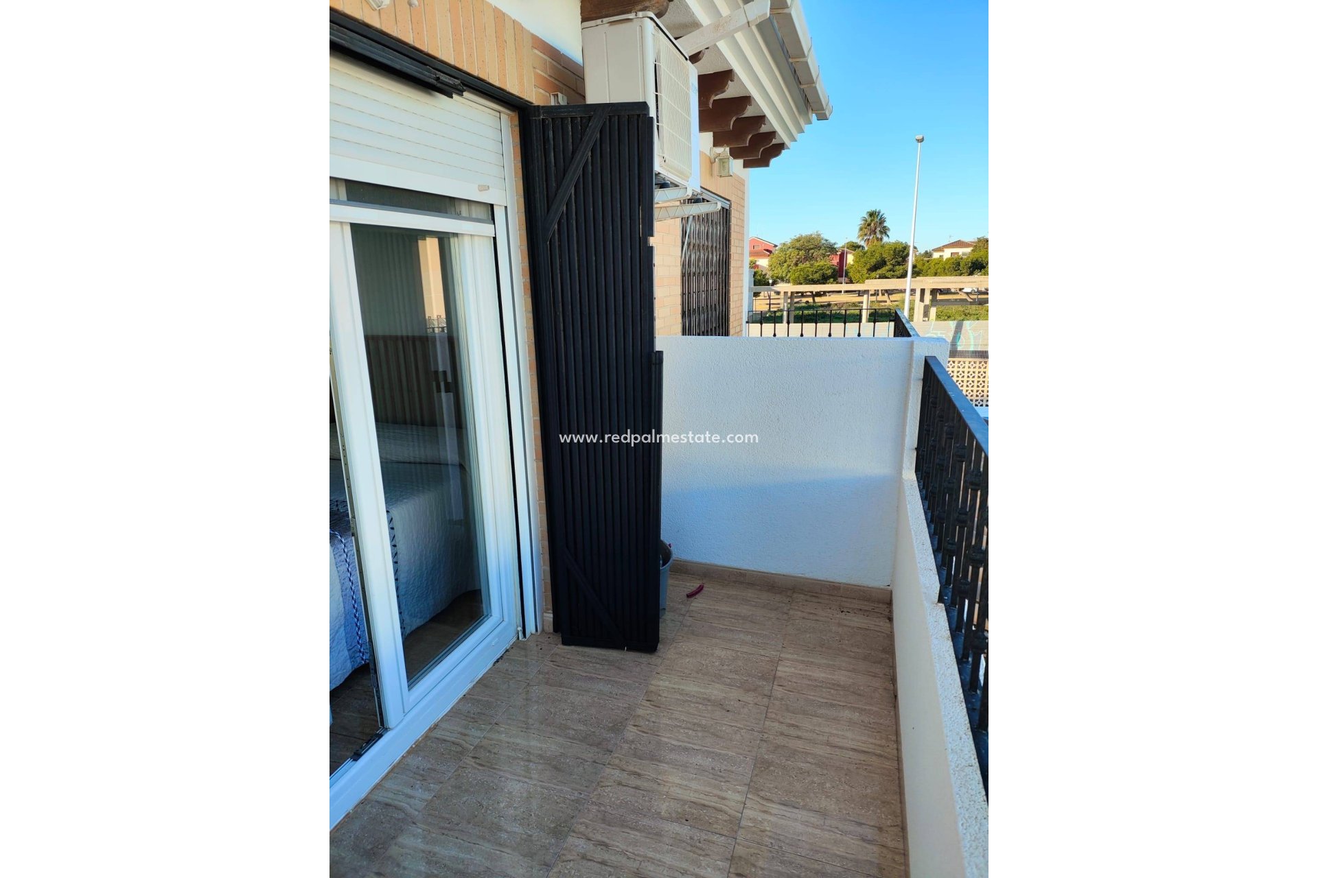 Reventa - Casa Adosada -
San Pedro del Pinatar - Lo pagan