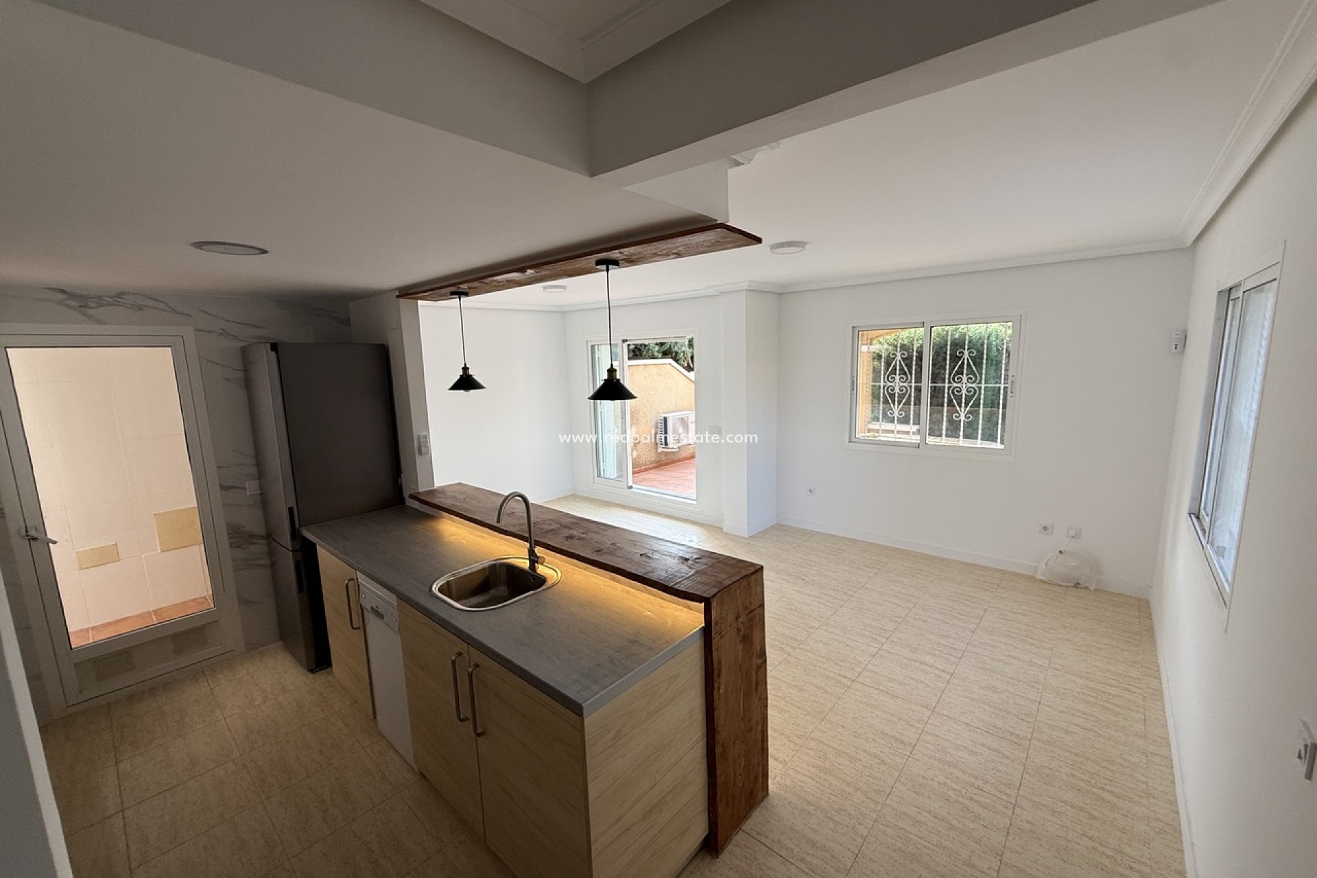 Reventa - Casa Adosada -
Torre de la Horadada - Mil Palmeras