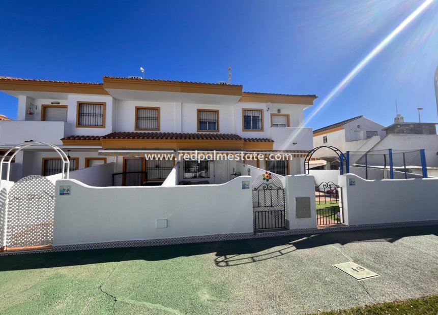 Reventa - Casa Adosada -
Torre de la Horadada
