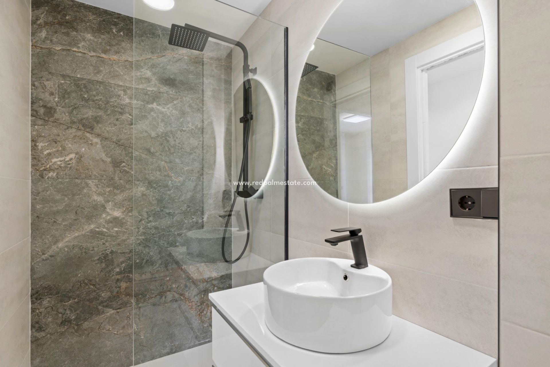 Reventa - Casa Adosada -
Torre de la Horadada