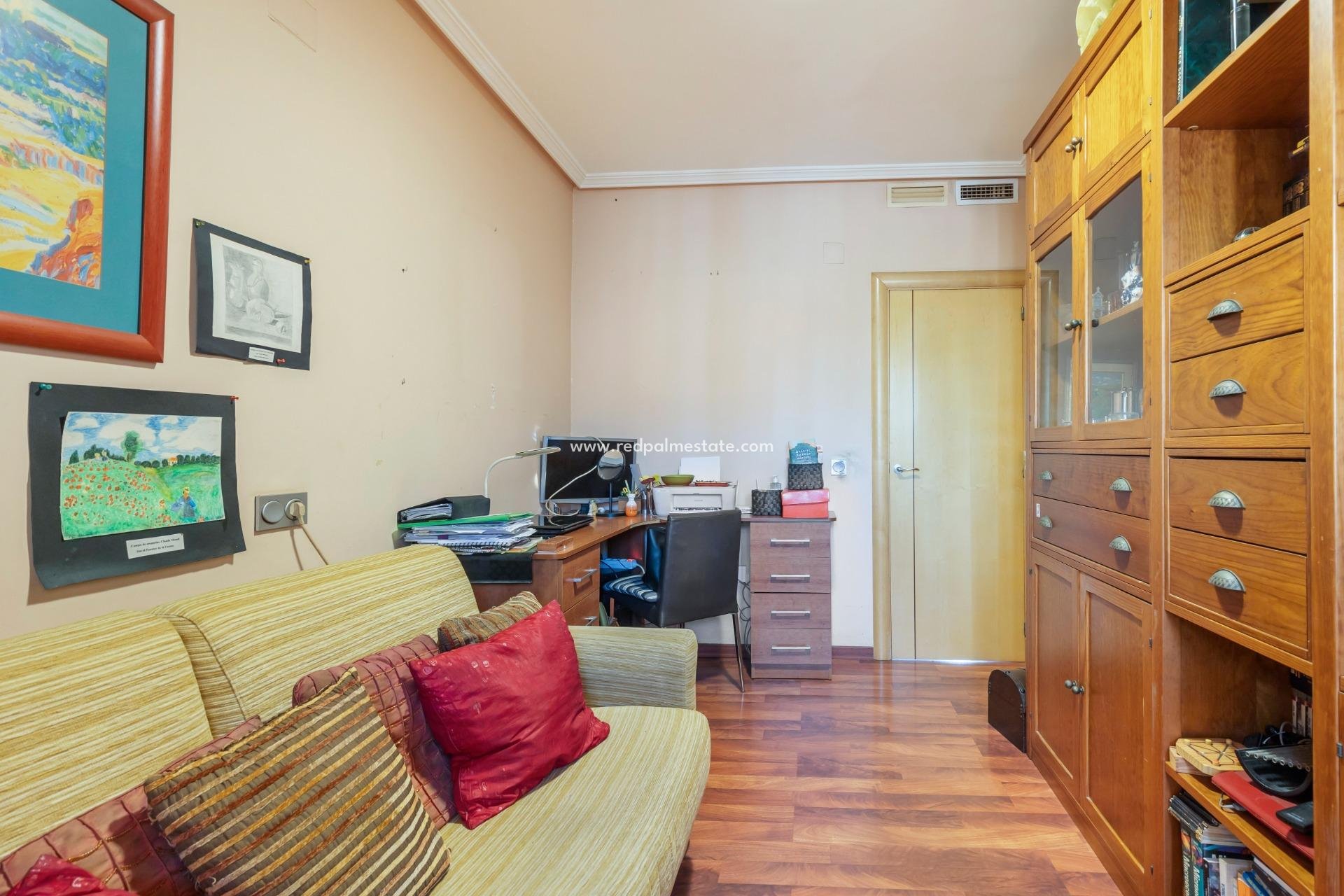 Reventa - Casa Adosada -
Torrevieja - Aguas Nueva