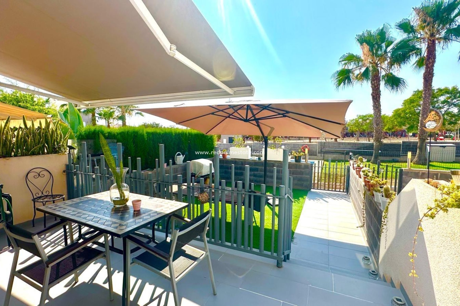 Reventa - Casa Adosada -
Torrevieja - Aguas Nueva