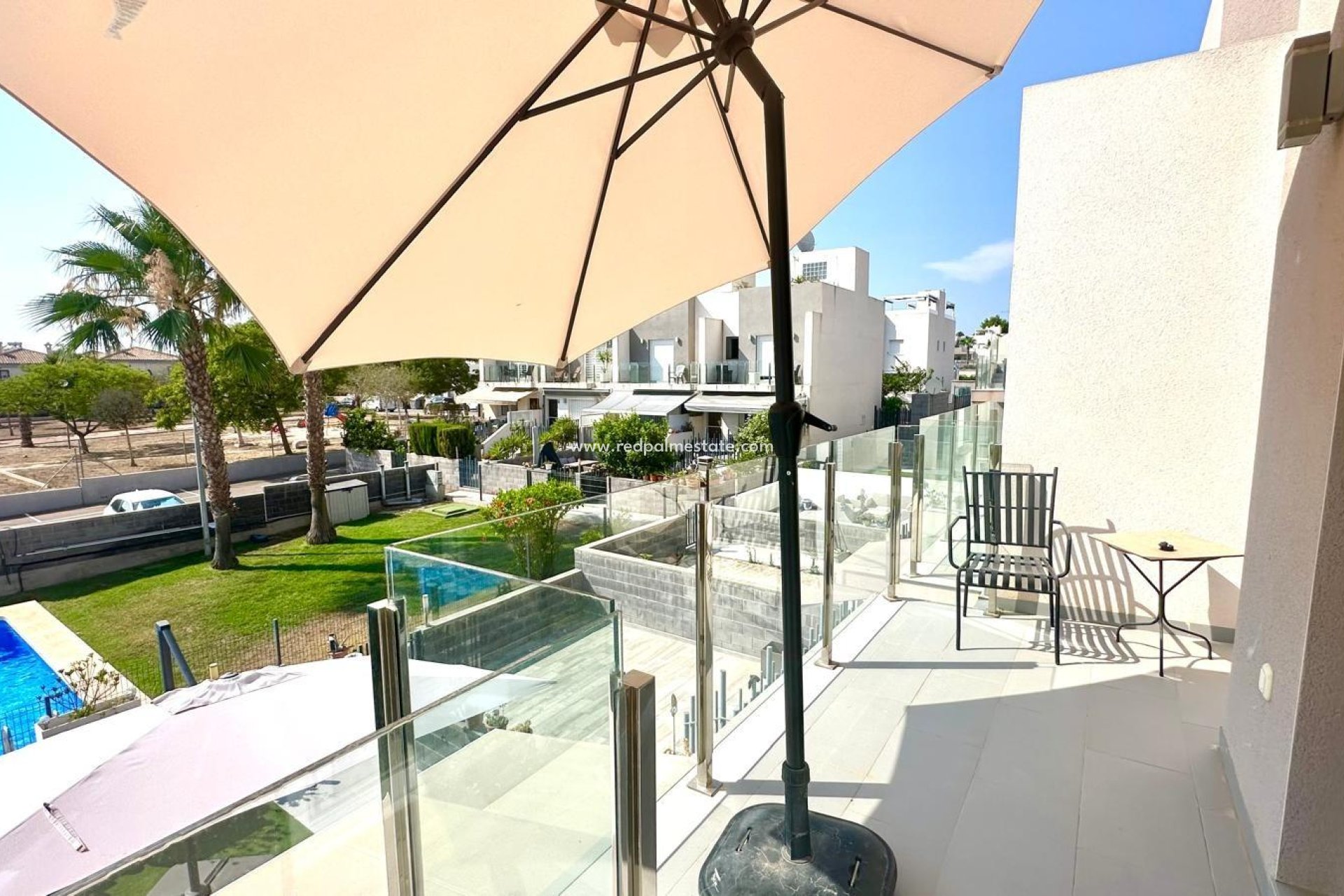 Reventa - Casa Adosada -
Torrevieja - Aguas Nueva