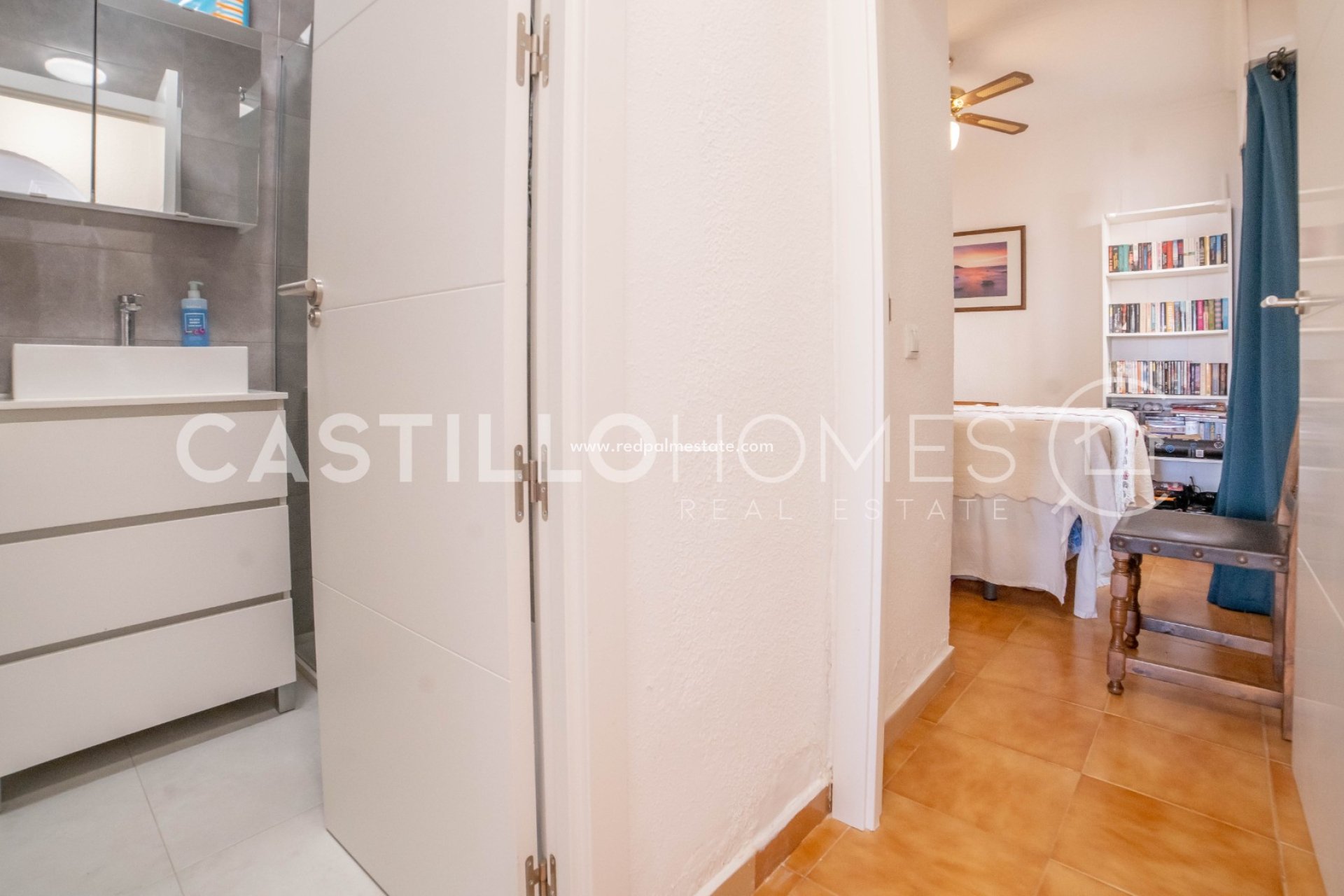 Reventa - Casa Adosada -
Torrevieja - Aguas Nueva