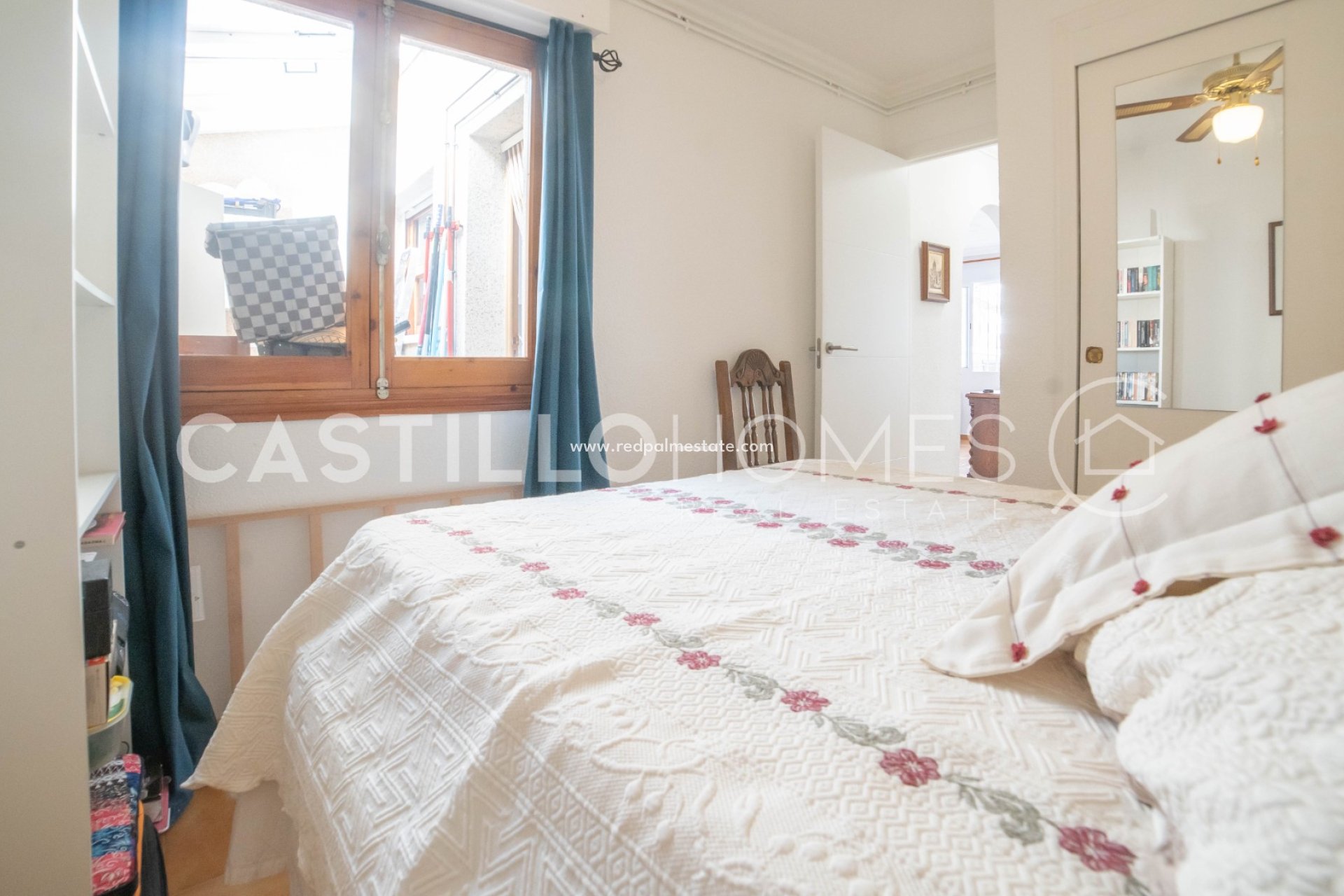 Reventa - Casa Adosada -
Torrevieja - Aguas Nueva