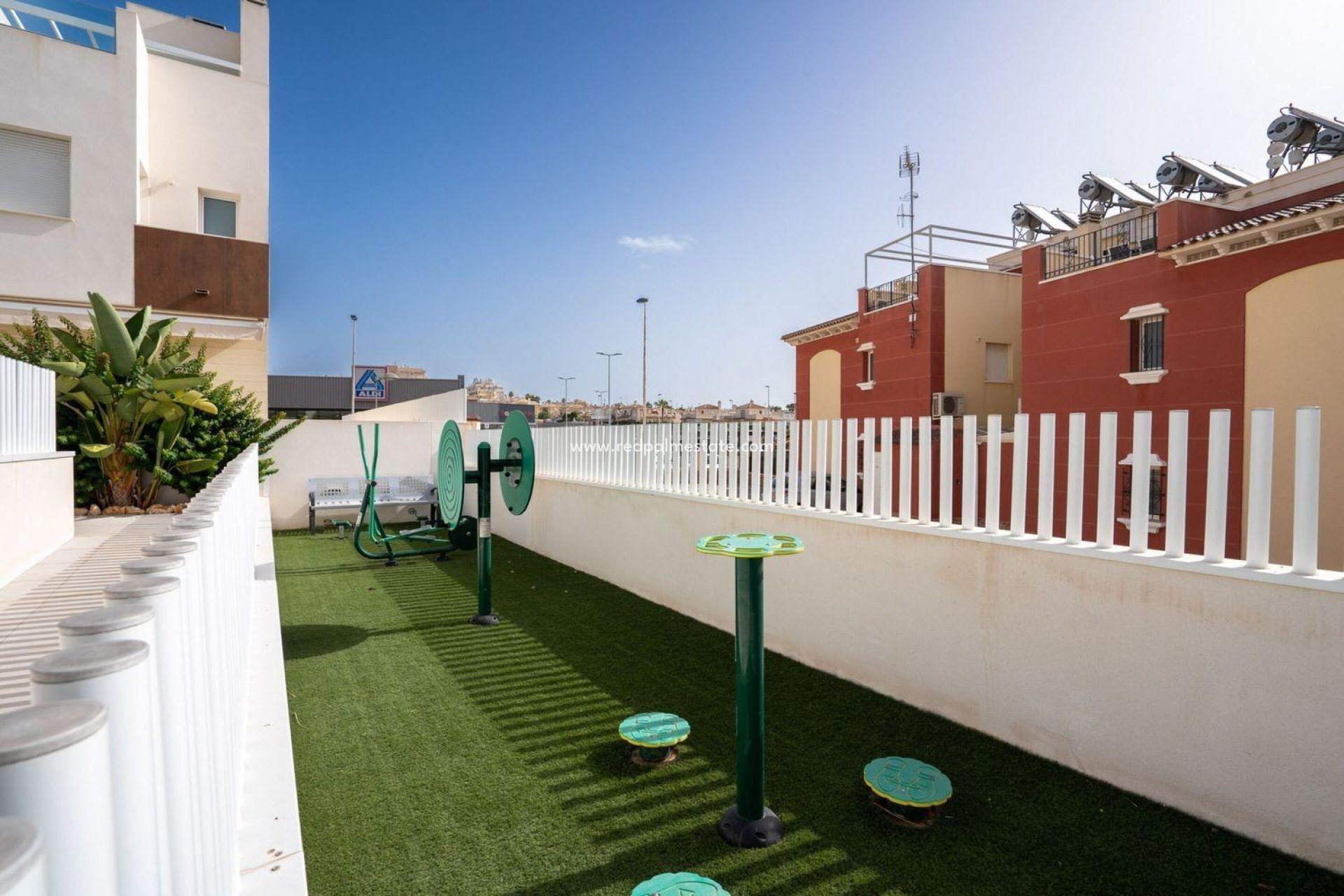 Reventa - Casa Adosada -
Torrevieja - Aguas Nueva