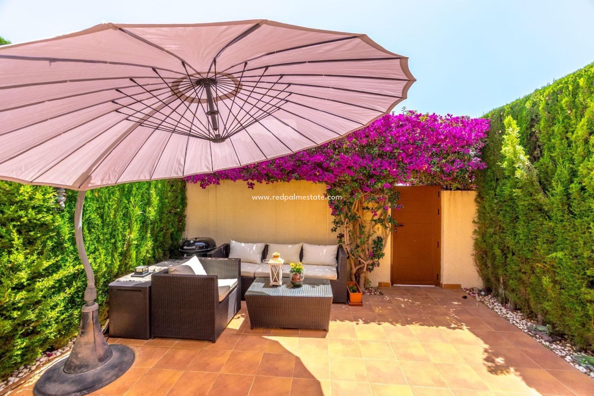 Reventa - Casa Adosada -
Torrevieja - Aguas Nueva