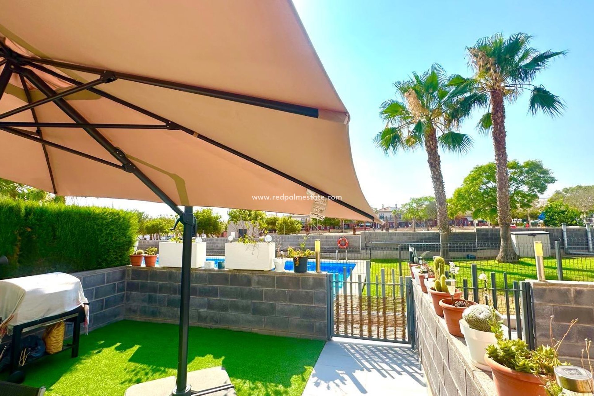 Reventa - Casa Adosada -
Torrevieja - Aguas Nueva